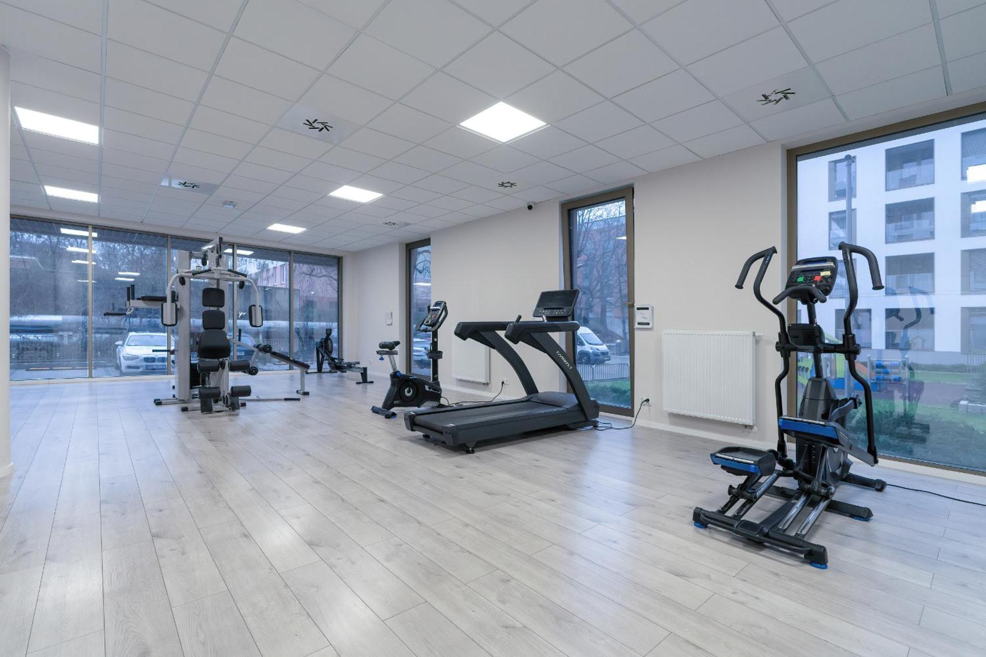 City Center Apartments With Gym & Free Garage Poznan By Noclegi Renters Poznań Exterior foto